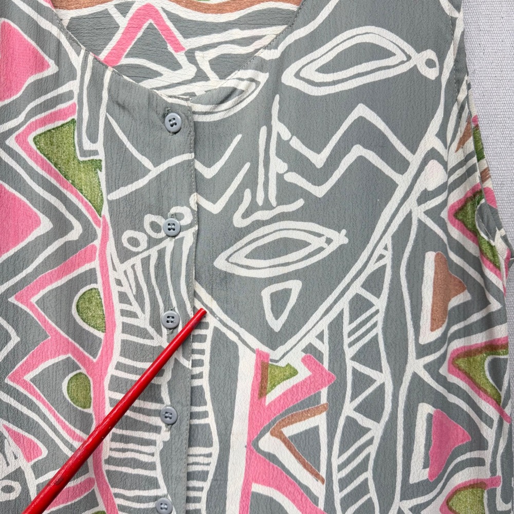 VTG Tribal Mask Print Rayon Shift Dress Grey Pink Sleeveless Button Down NWT M‎ - Picture 4 of 12